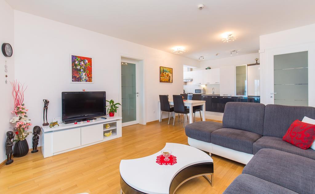 Bay View Apartment Fantastik Дубровник Екстер'єр фото