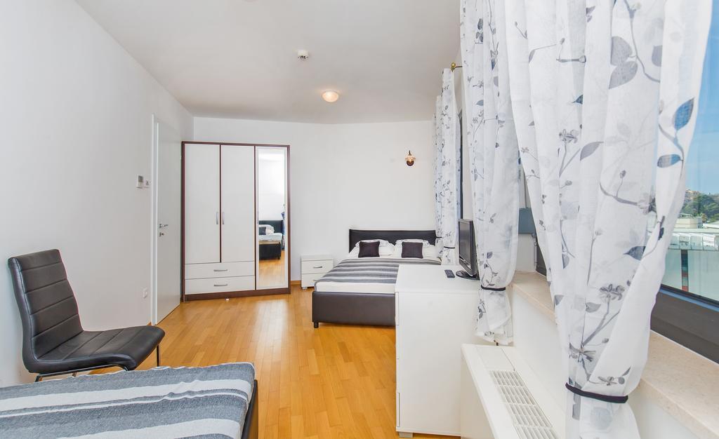 Bay View Apartment Fantastik Дубровник Екстер'єр фото
